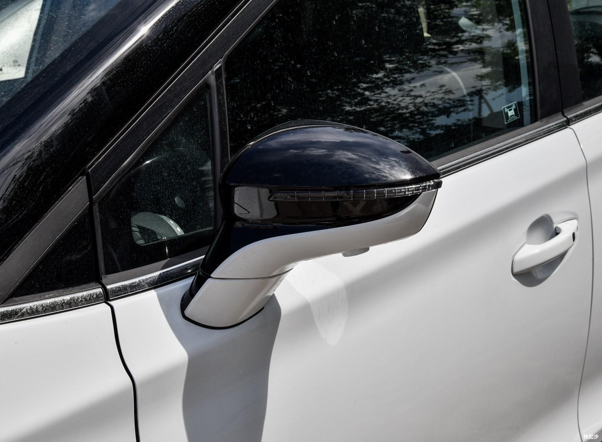 比亚迪-比亚迪元EV