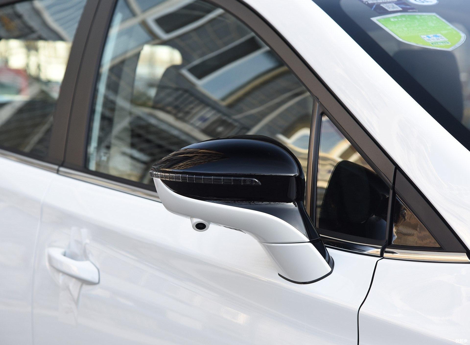 比亚迪-比亚迪元EV