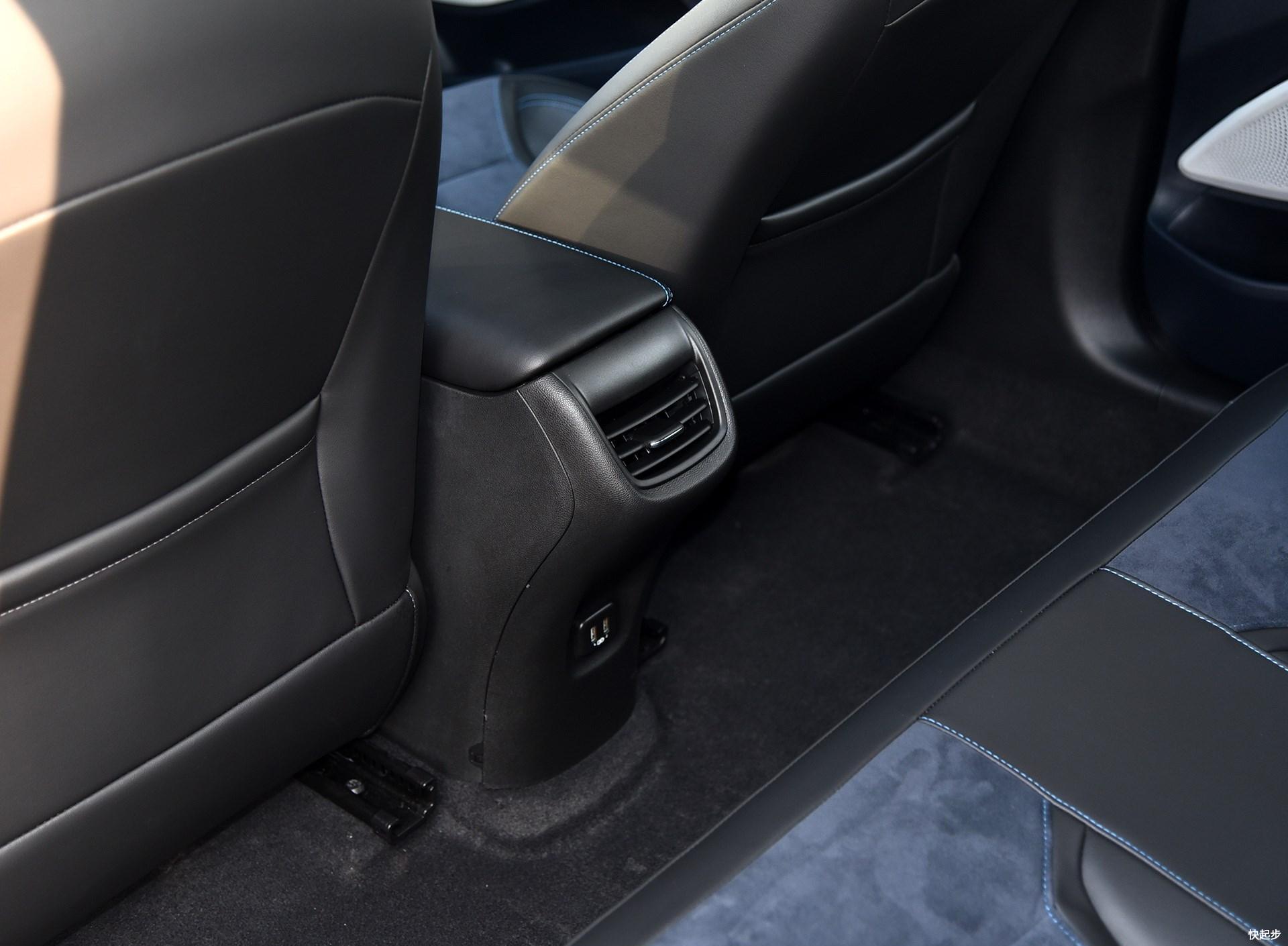 别克-微蓝VELITE 6 纯电动