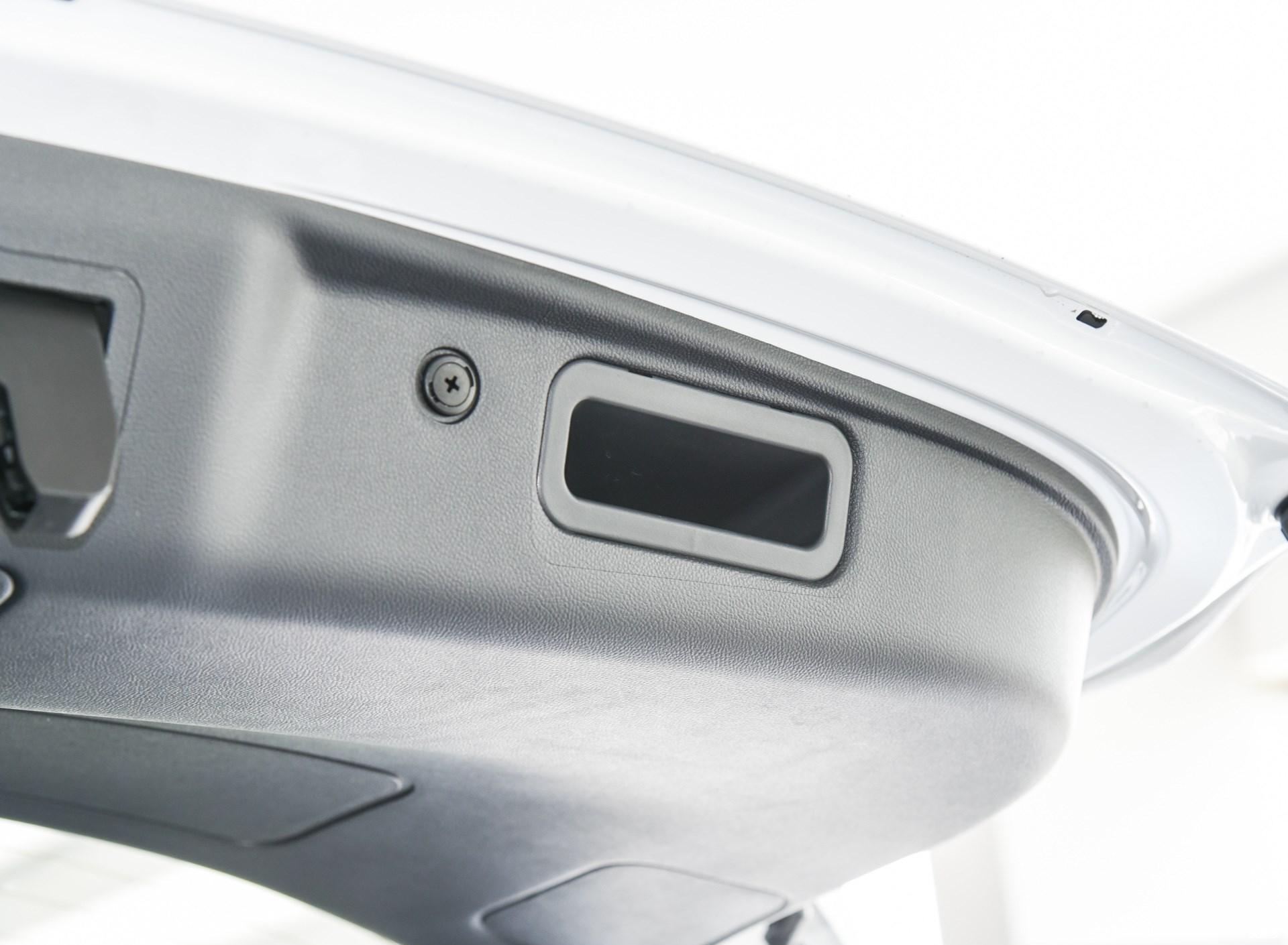 长安汽车-长安CS75PHEV