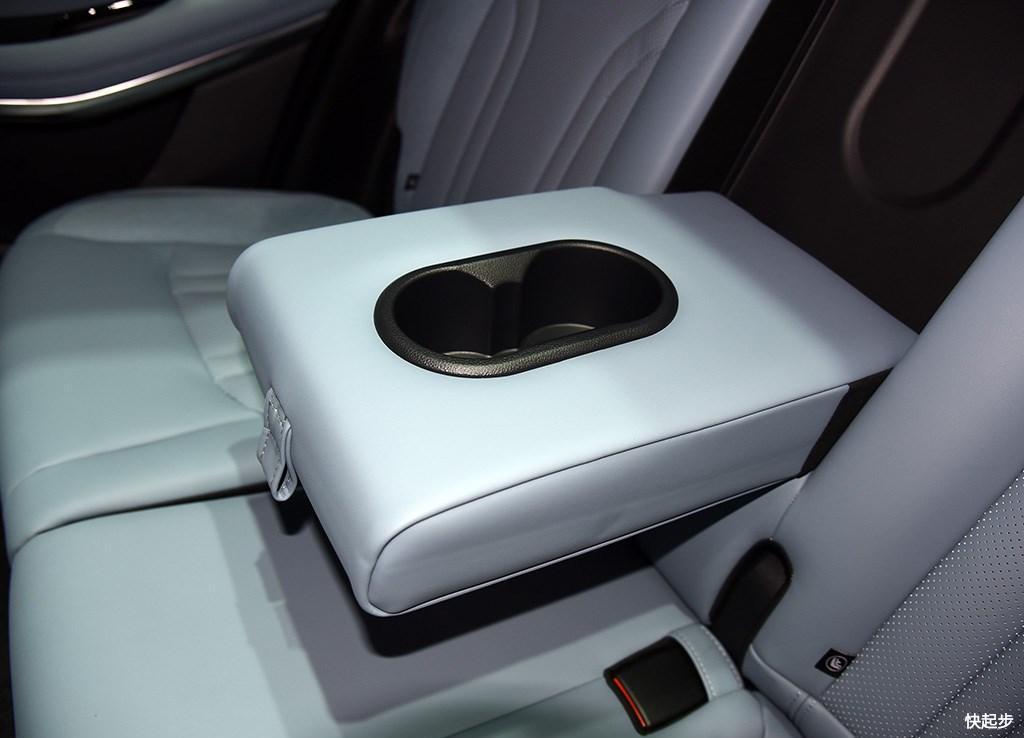 长安汽车-长安CS75PHEV