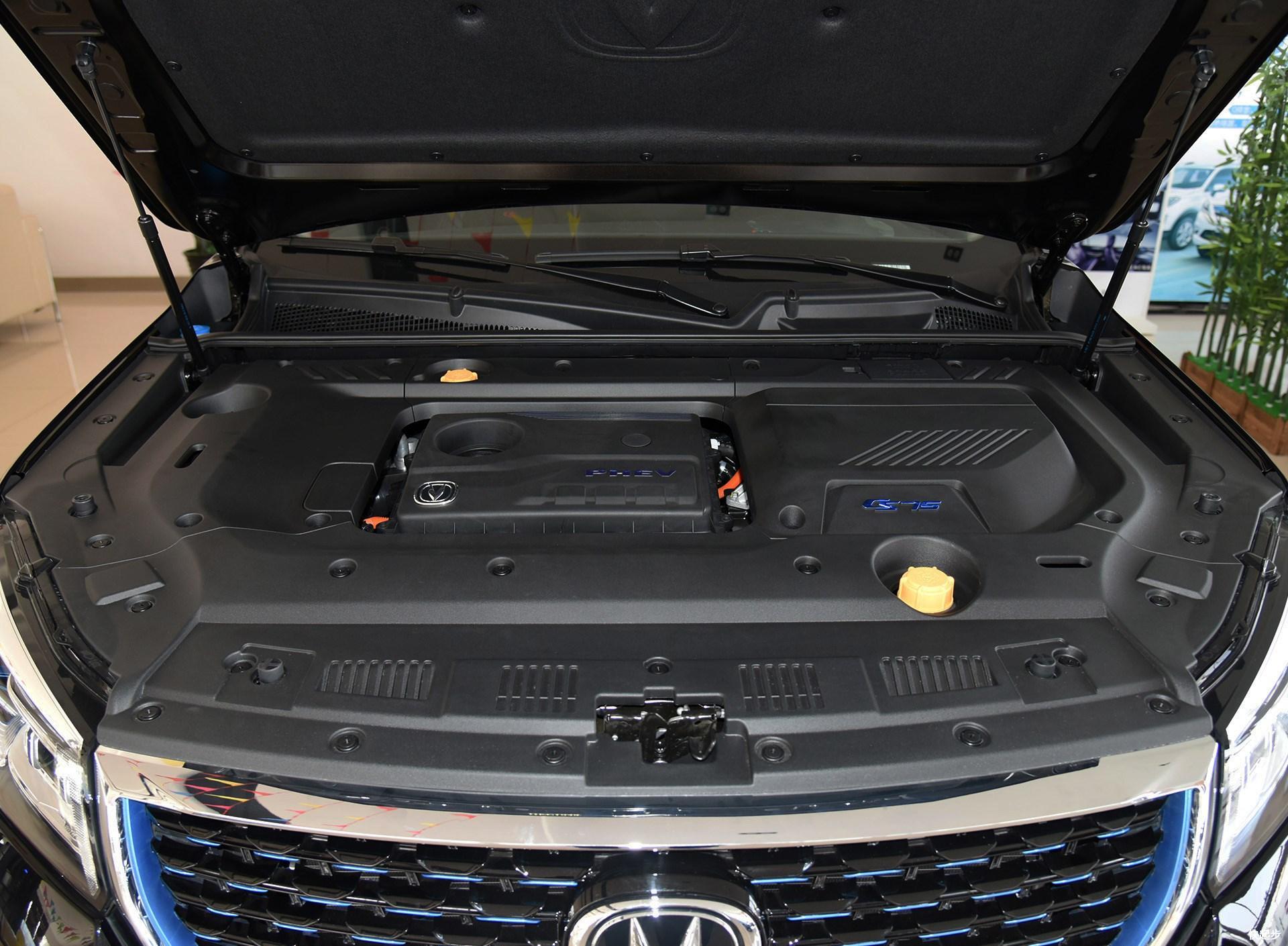 长安汽车-长安CS75PHEV