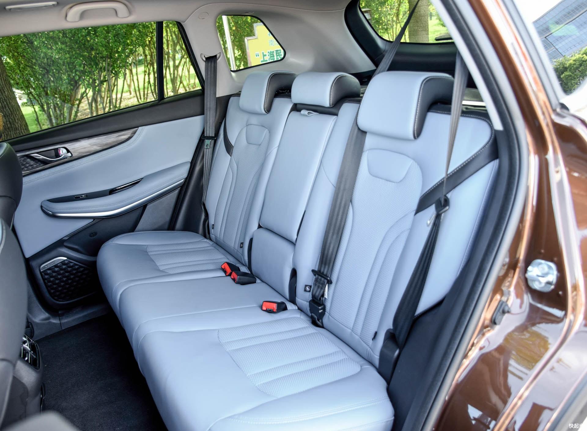 长安汽车-长安CS75PHEV