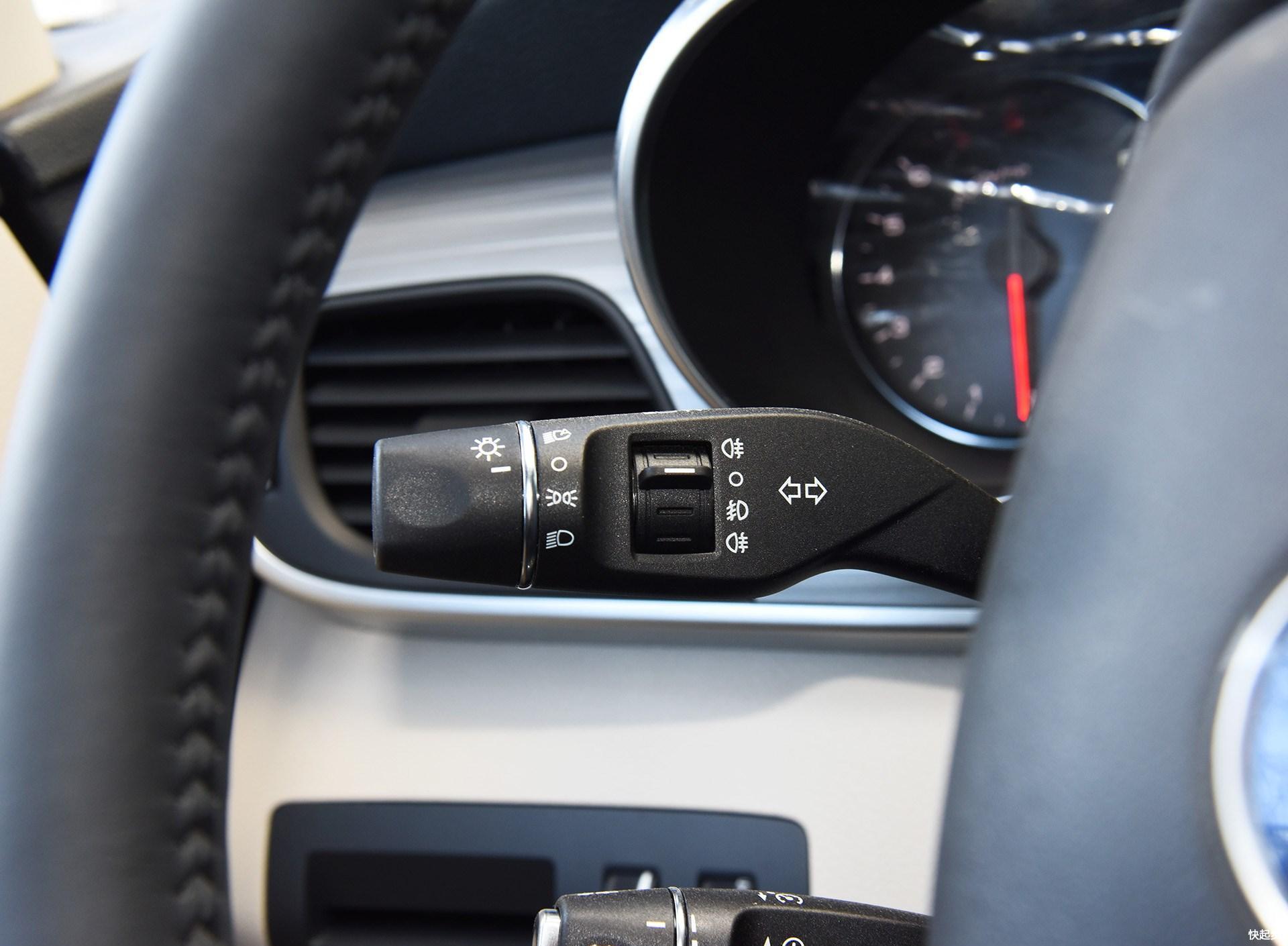 比亚迪-比亚迪宋MAX DM