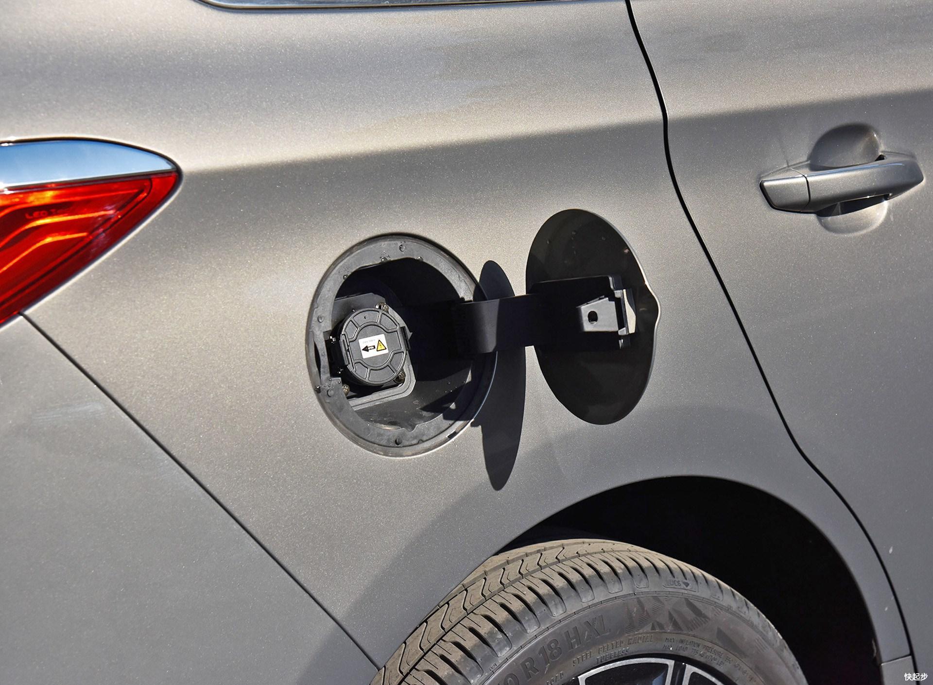 比亚迪-比亚迪宋MAX DM