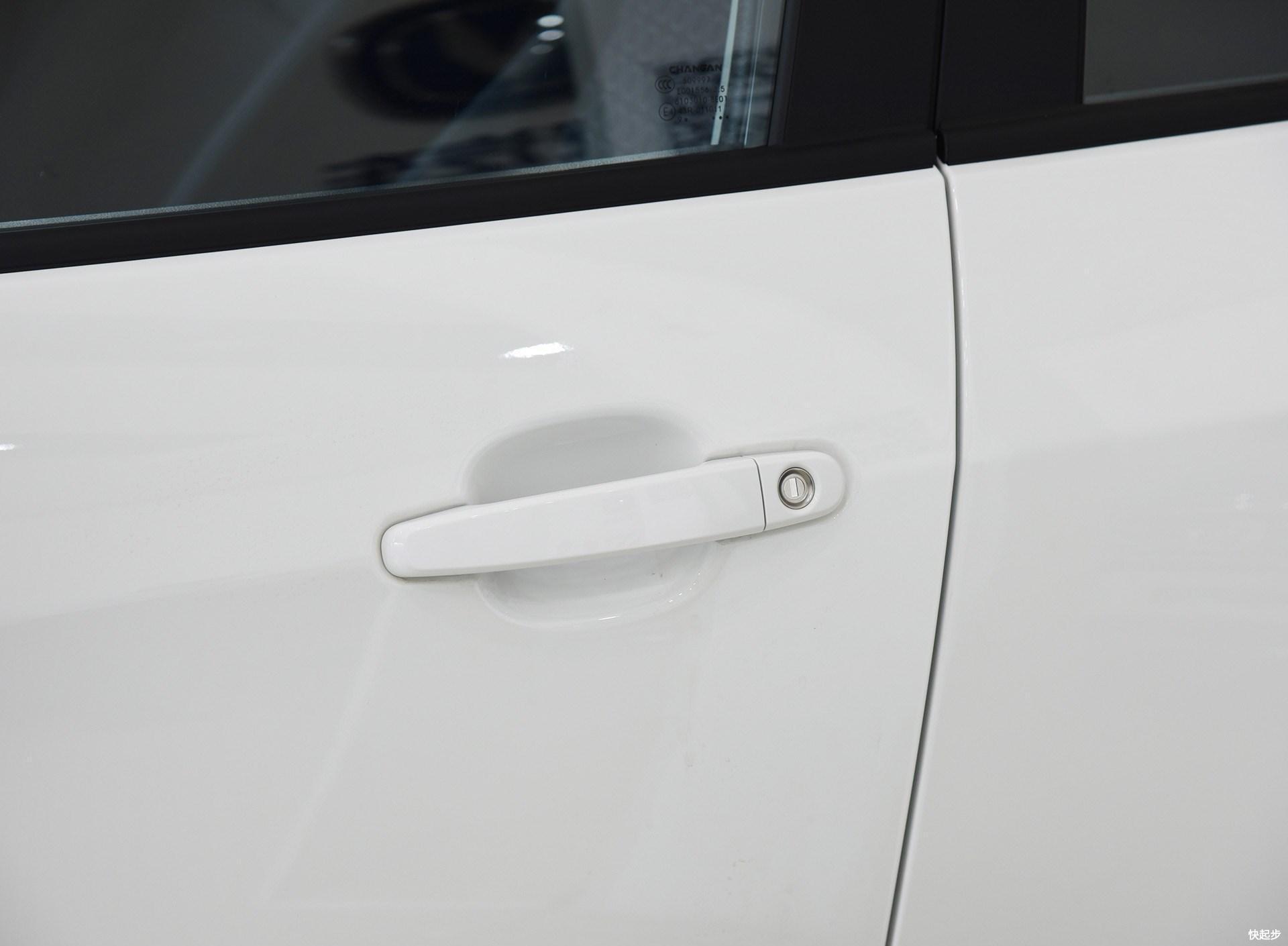 长安汽车-长安CS15EV