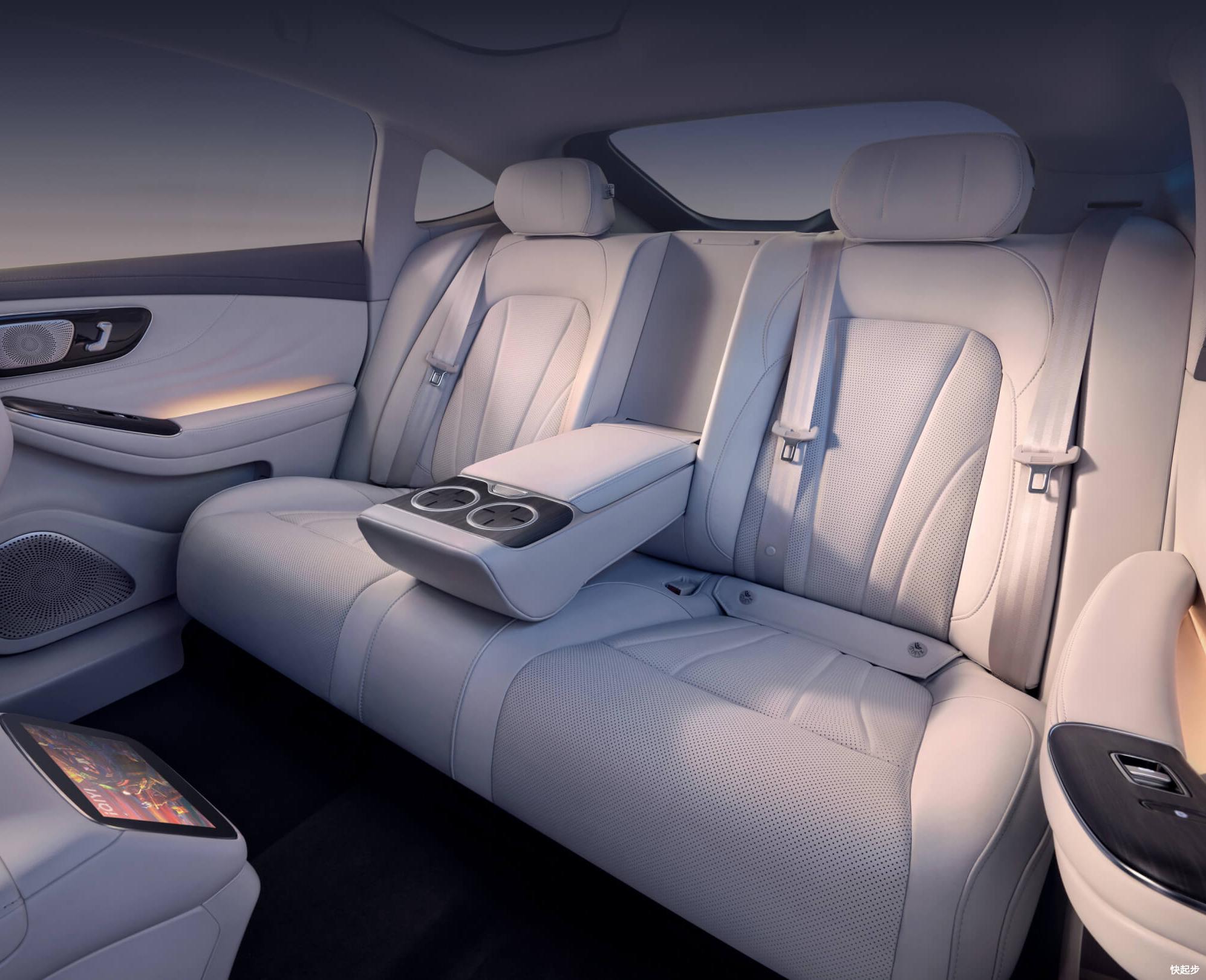 飞凡汽车-飞凡F7