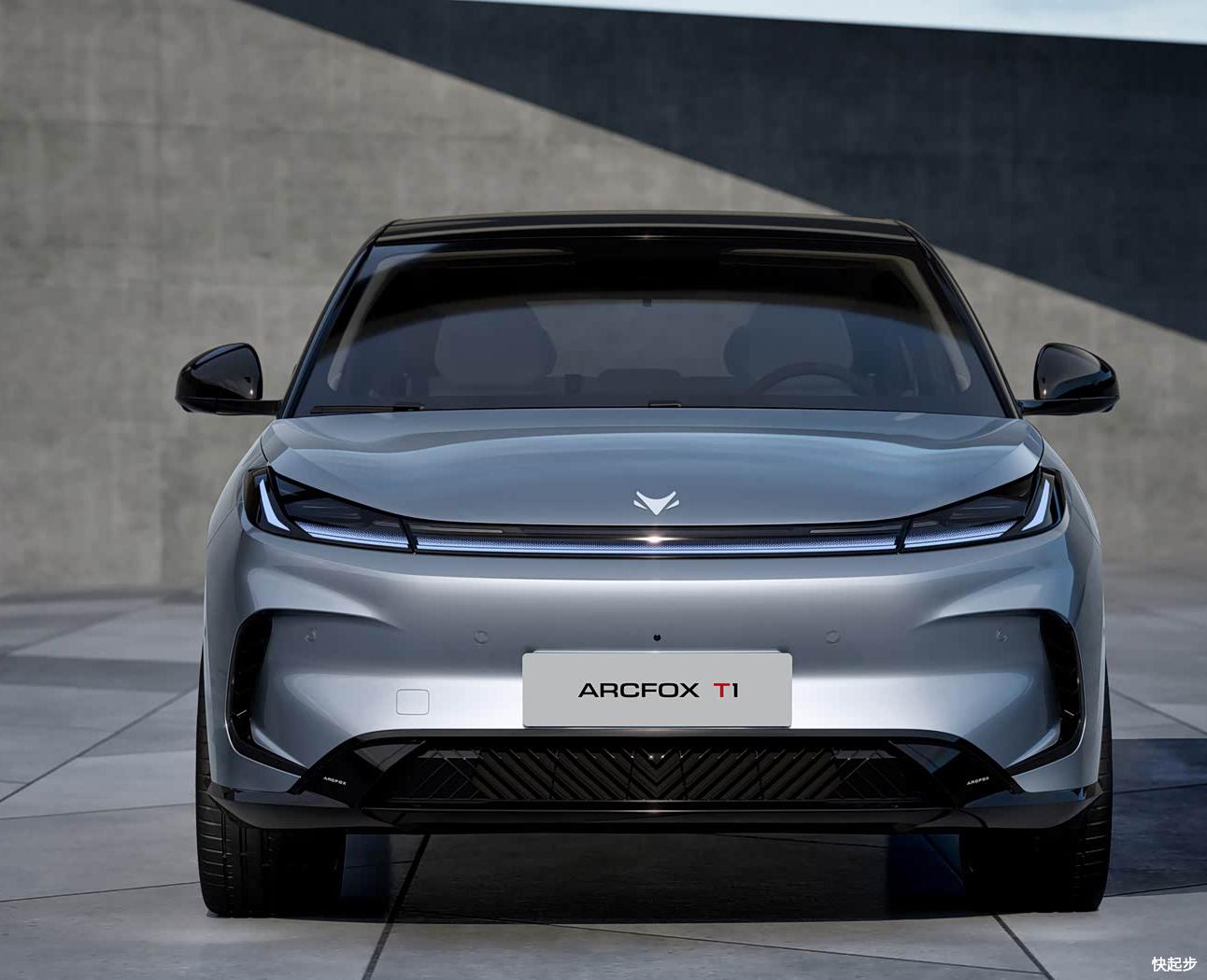 ARCFOX极狐-极狐T1