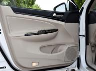 比亚迪比亚迪e5