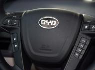 比亚迪比亚迪e6