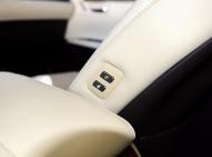 雷克萨斯雷克萨斯ES