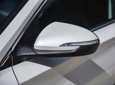 长安汽车逸动EV