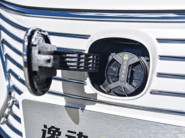 长安汽车逸动EV