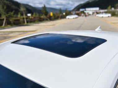 长安汽车逸动EV