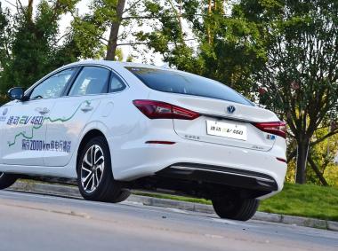 长安汽车逸动EV