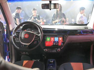 红星汽车闪闪X2