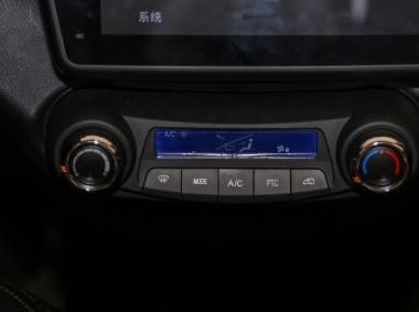 红星汽车闪闪X2