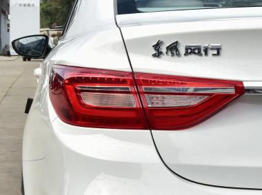 东风风行风行景逸S50EV