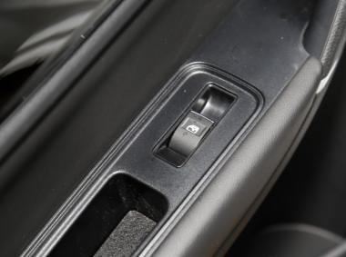 东风风行风行景逸S50EV