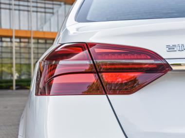 吉利汽车帝豪EV