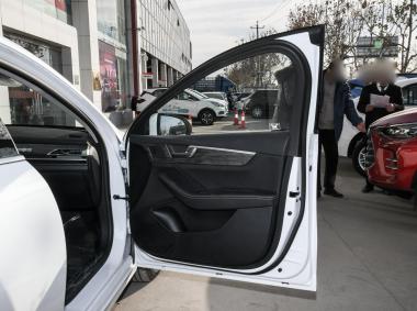 比亚迪比亚迪秦Pro EV