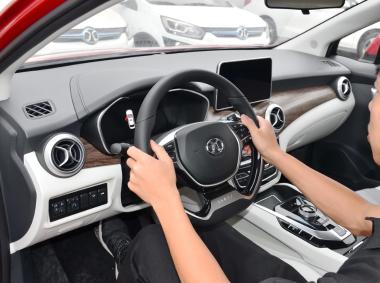 BEIJING汽车BEIJING-EU5