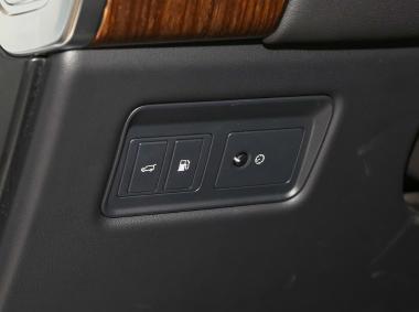 路虎揽胜运动版