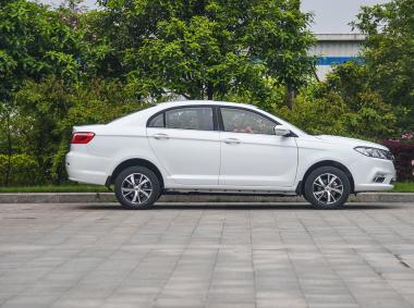 力帆汽车力帆650 EV