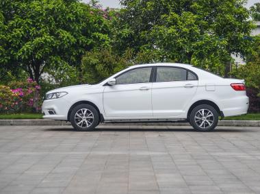 力帆汽车力帆650 EV