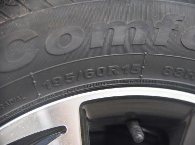 力帆汽车力帆650 EV