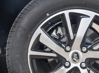 力帆汽车力帆650 EV