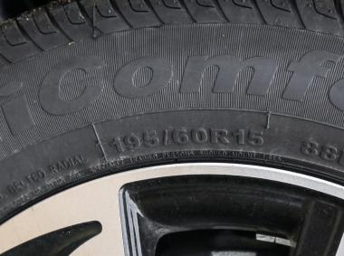 力帆汽车力帆650 EV