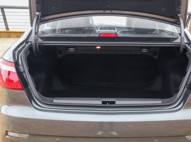 力帆汽车-力帆650 EV