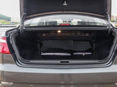 力帆汽车力帆650 EV