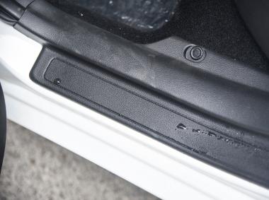 力帆汽车-力帆650 EV