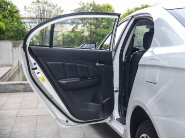 力帆汽车力帆650 EV