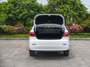 力帆汽车力帆650 EV