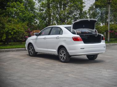 力帆汽车力帆650 EV