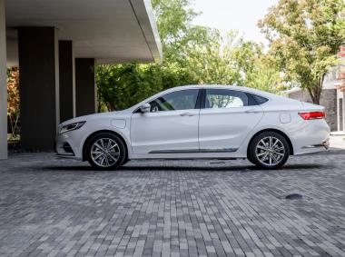 吉利汽车博瑞PHEV