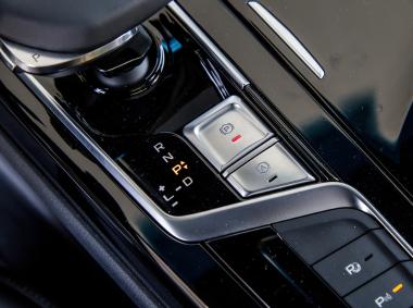 吉利汽车博瑞PHEV