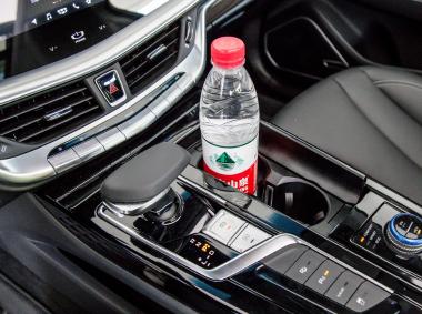 吉利汽车博瑞PHEV