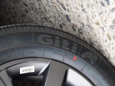 比亚迪比亚迪元EV