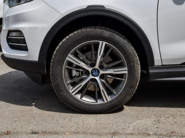 比亚迪比亚迪元EV