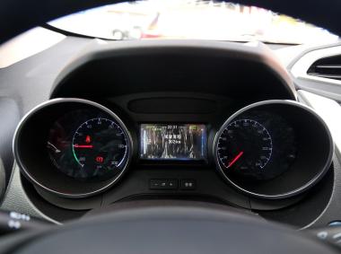 比亚迪比亚迪元EV