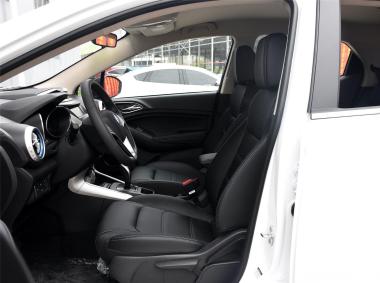 比亚迪比亚迪元EV