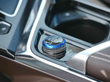 吉利汽车-嘉际PHEV