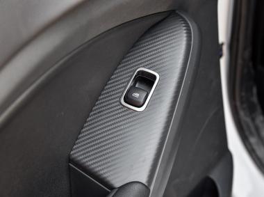 比亚迪比亚迪元EV