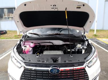 比亚迪比亚迪元EV