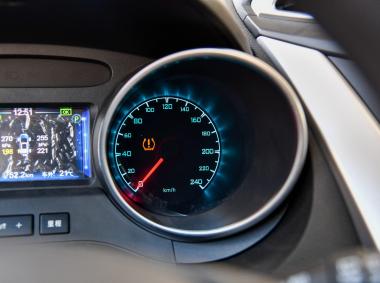 比亚迪比亚迪元EV