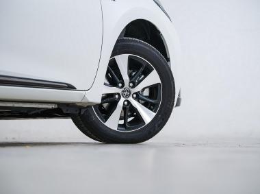 丰田雷凌双擎E+